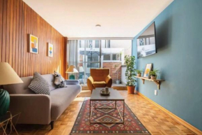 Quiet and cozy with terrace, king-size beds, and parking lot